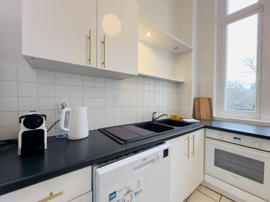 Beau T2 - Centre Ville & Parking Tours Eksteriør bilde